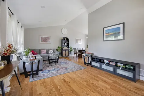 25W055 Canary Court Naperville IL 60540