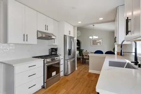 25W055 Canary Court Naperville IL 60540