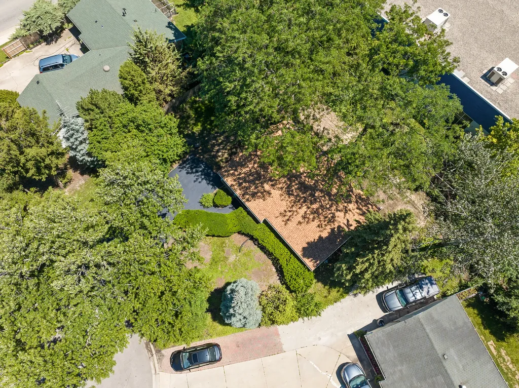 105 Rocklyn Court Bolingbrook IL 60440