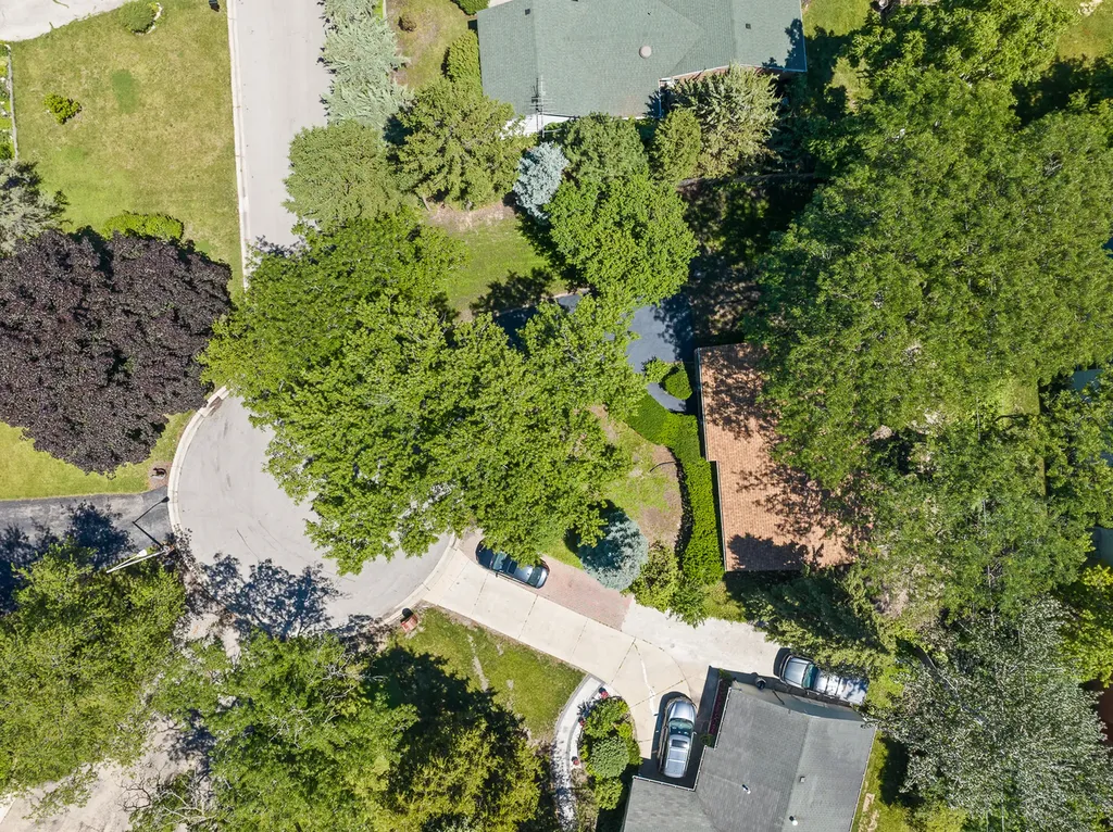 105 Rocklyn Court Bolingbrook IL 60440