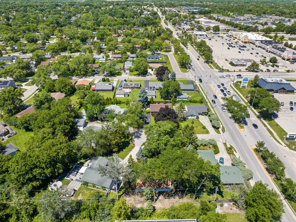 105 Rocklyn Court Bolingbrook IL 60440