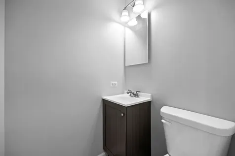 105 Rocklyn Court Bolingbrook IL 60440