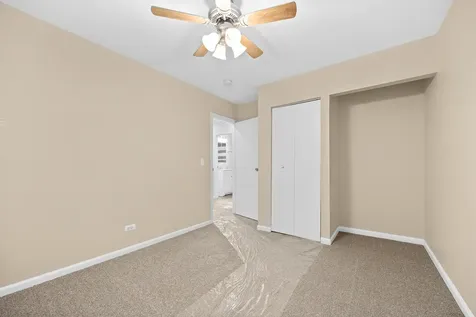 105 Rocklyn Court Bolingbrook IL 60440
