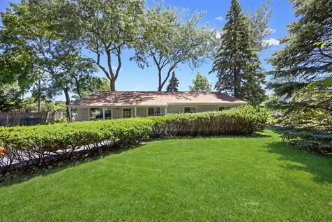 105 Rocklyn Court Bolingbrook IL 60440