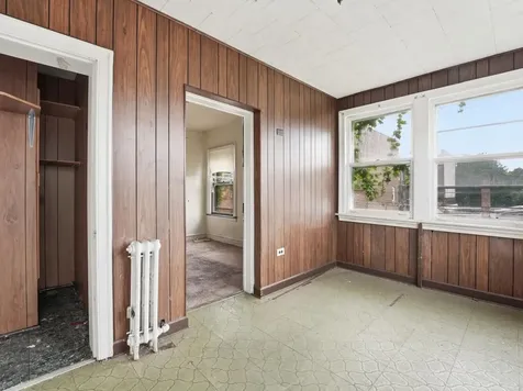 7842 South Constance Avenue Chicago IL 60649