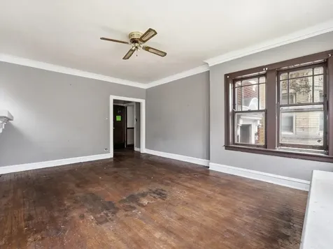 7842 South Constance Avenue Chicago IL 60649