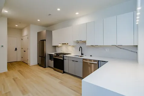 3821 North Ashland Avenue Chicago IL 60613
