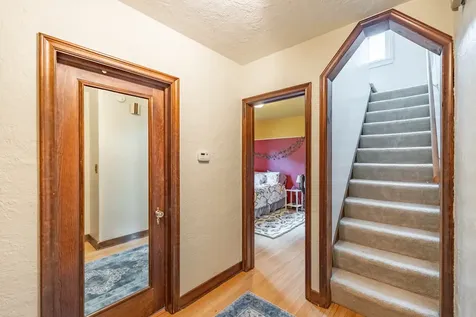 725 Augusta Avenue Elgin IL 60120