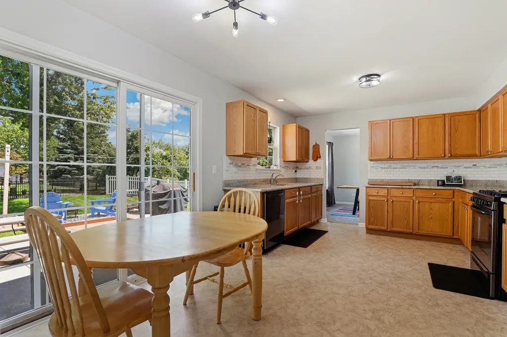 908 Blandford Avenue New Lenox IL 60451