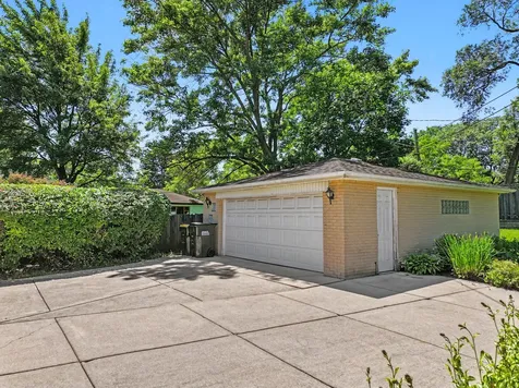 332 Crescent Drive Glenview IL 60025