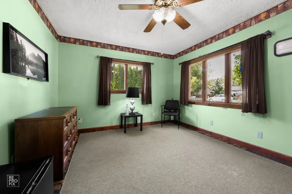 1158 Watson Street Aurora IL 60505