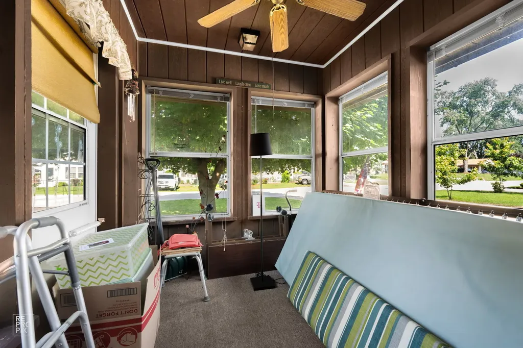1158 Watson Street Aurora IL 60505