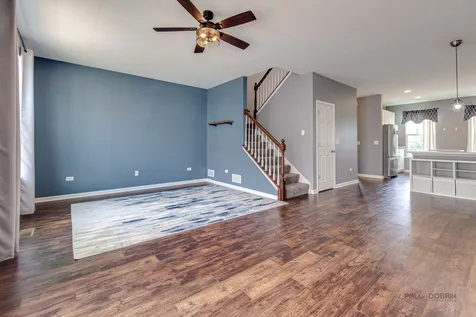 582 Cannonball Drive Grayslake IL 60030