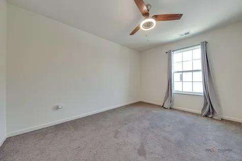 582 Cannonball Drive Grayslake IL 60030