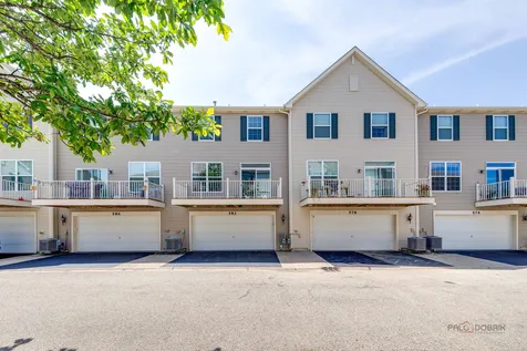 582 Cannonball Drive Grayslake IL 60030