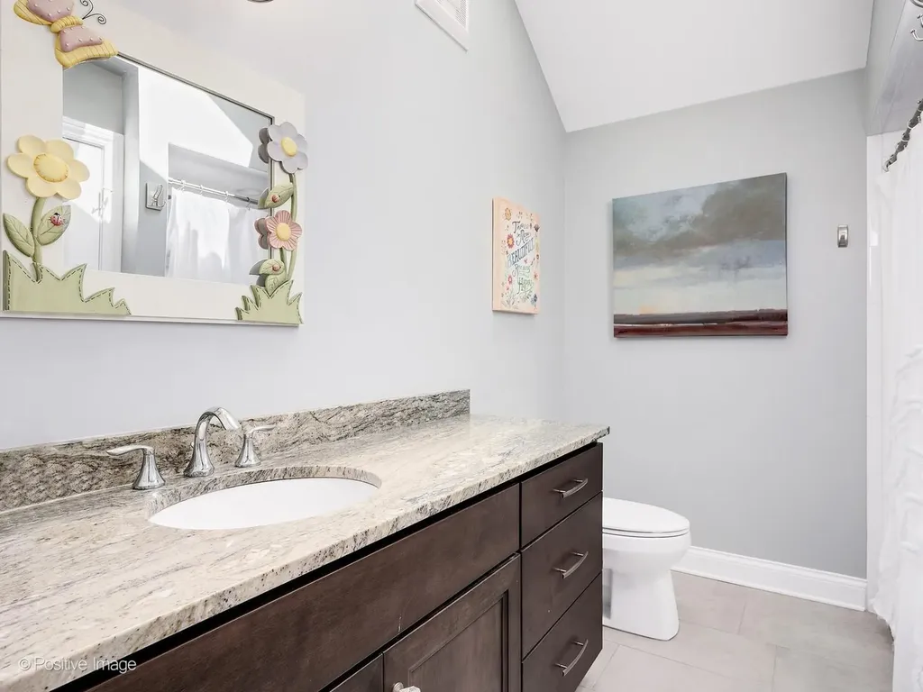148 Hawkins Circle Wheaton IL 60189