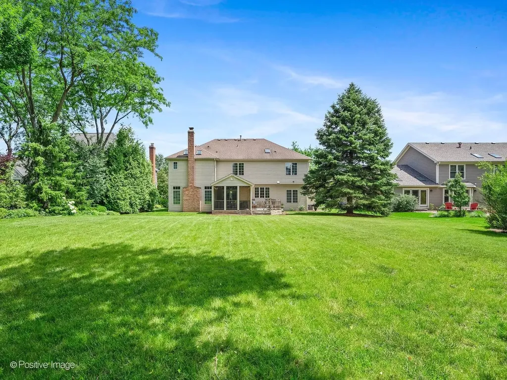 148 Hawkins Circle Wheaton IL 60189
