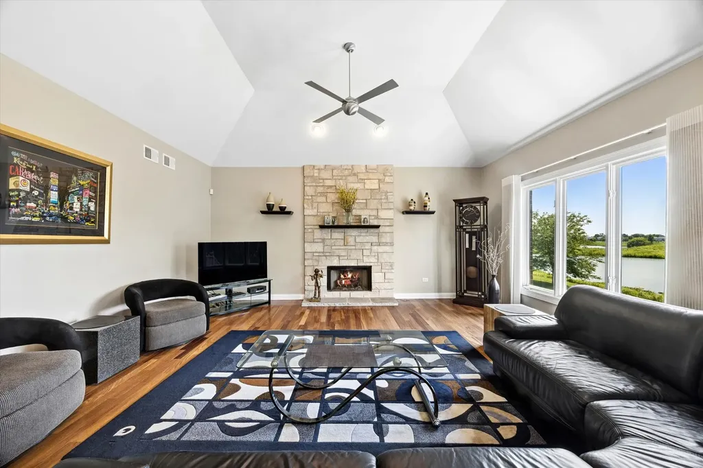 4124 Champion Road Naperville IL 60564