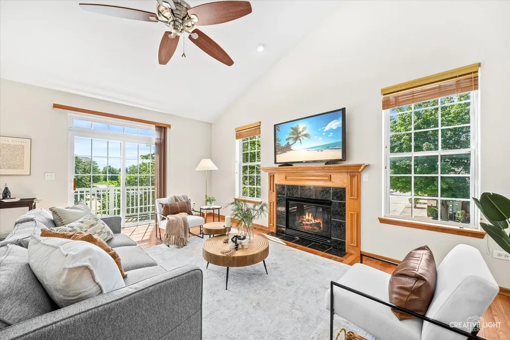 906 Neudearborn Lane Naperville IL 60563