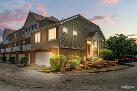 906 Neudearborn Lane Naperville IL 60563