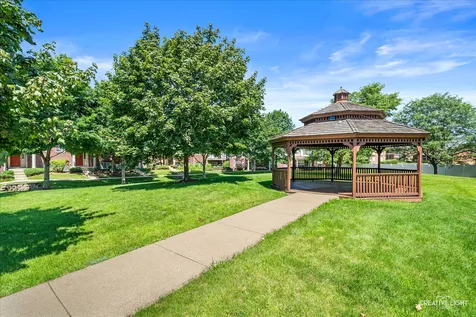 906 Neudearborn Lane Naperville IL 60563
