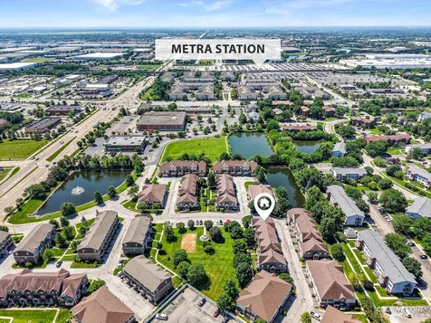 906 Neudearborn Lane Naperville IL 60563