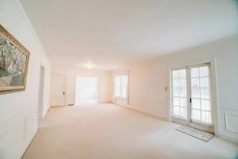 120 East Washington Avenue Watseka IL 60970