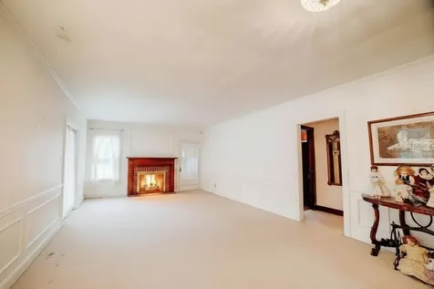 120 East Washington Avenue Watseka IL 60970