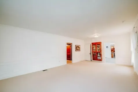 120 East Washington Avenue Watseka IL 60970