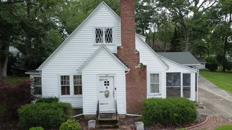 120 East Washington Avenue Watseka IL 60970