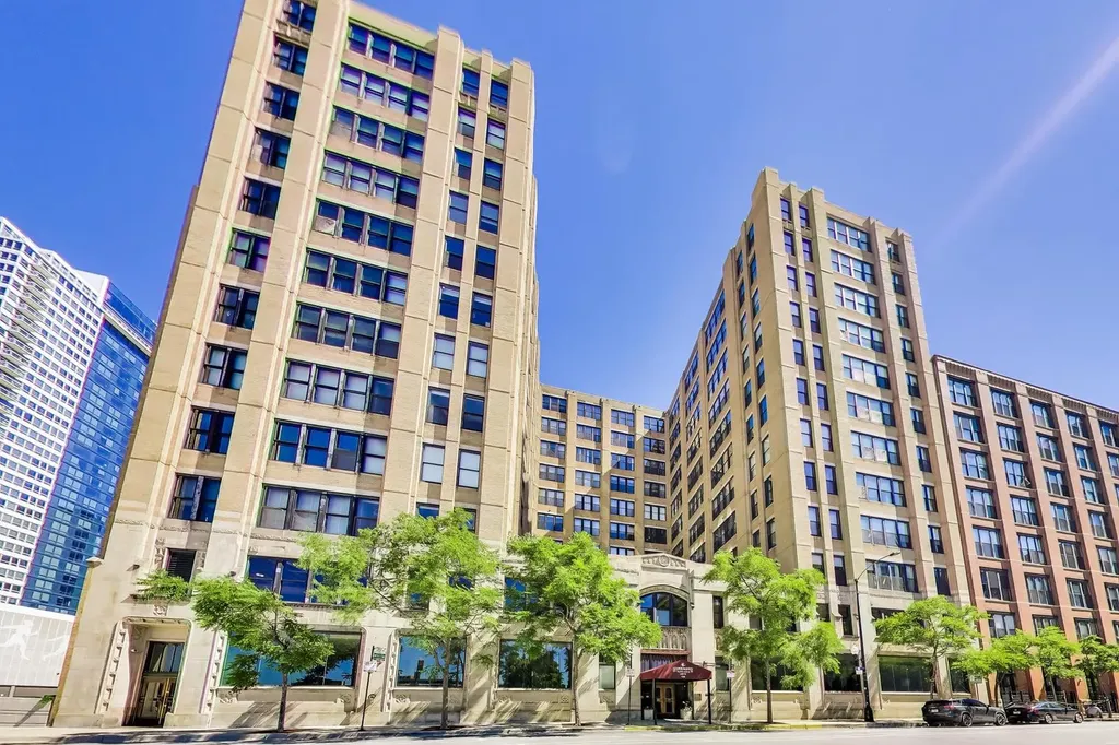 728 West Jackson Boulevard Chicago IL 60661