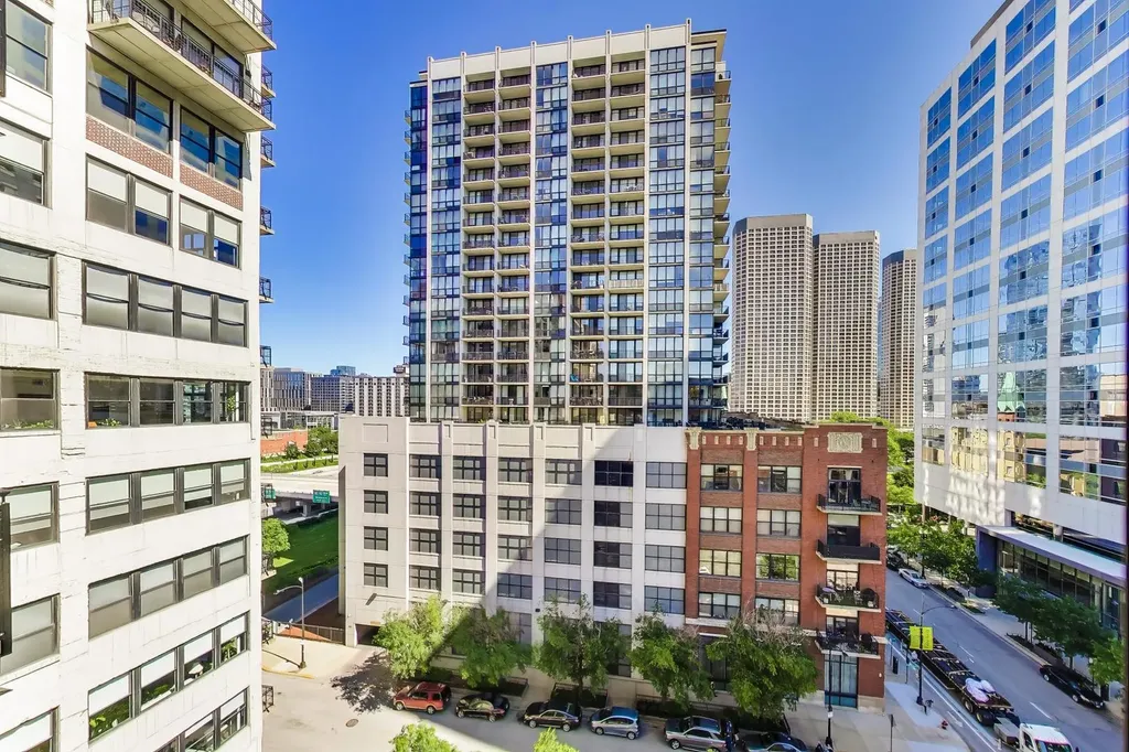 728 West Jackson Boulevard Chicago IL 60661