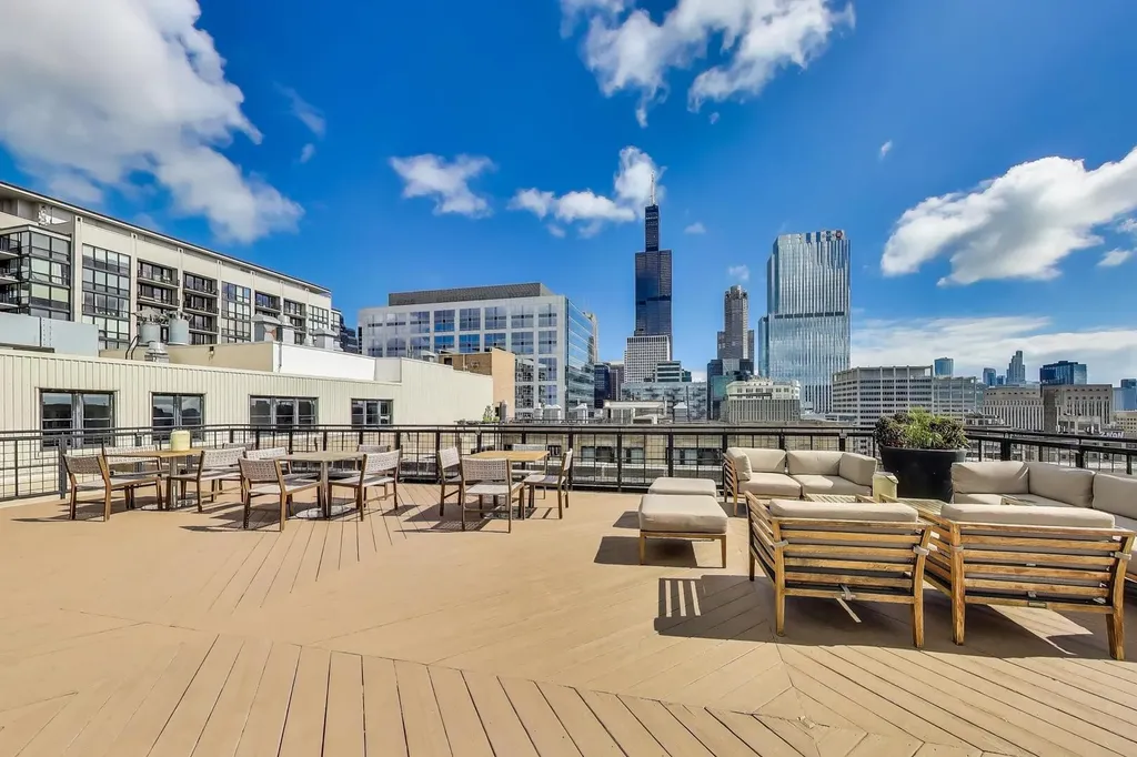 728 West Jackson Boulevard Chicago IL 60661