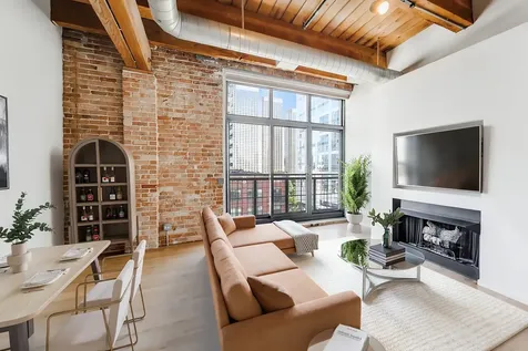 728 West Jackson Boulevard Chicago IL 60661