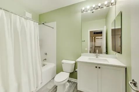 728 West Jackson Boulevard Chicago IL 60661
