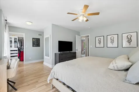 35 Knightsbridge Drive Mundelein IL 60060