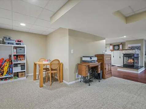 9938 Tybow Trail Roscoe IL 61073