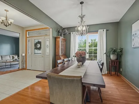 9938 Tybow Trail Roscoe IL 61073