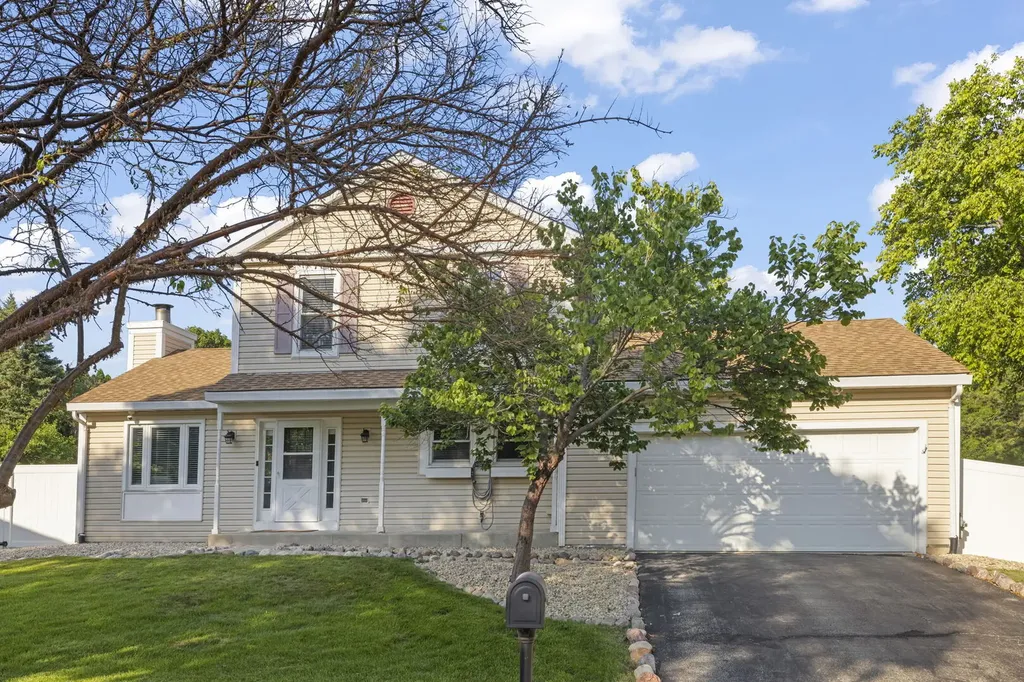 1748 Bucknell Court Naperville IL 60565
