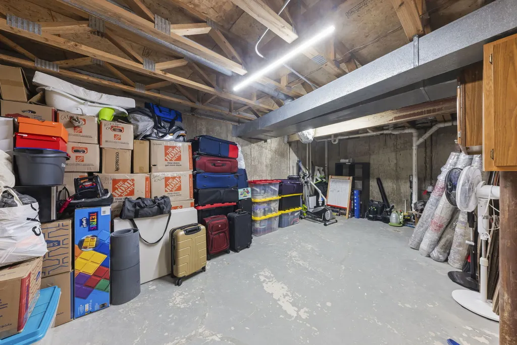 1748 Bucknell Court Naperville IL 60565