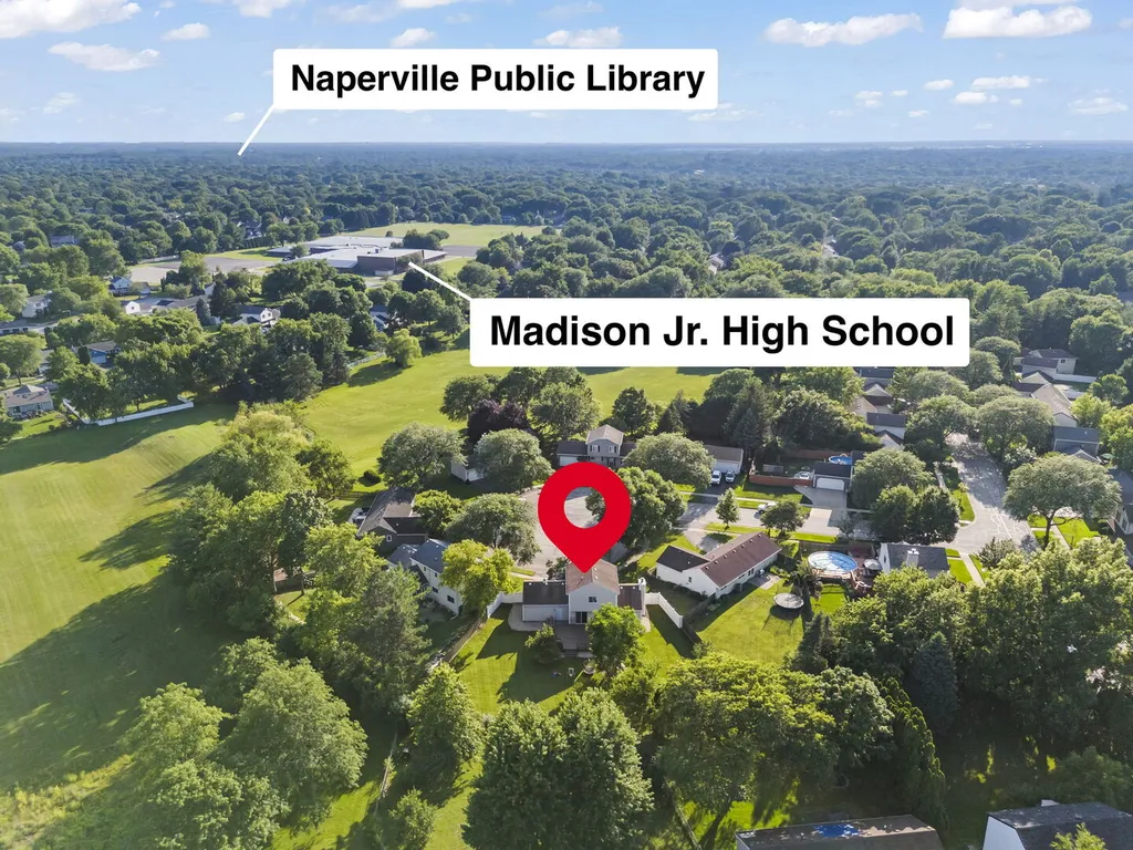 1748 Bucknell Court Naperville IL 60565