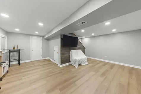 1748 Bucknell Court Naperville IL 60565