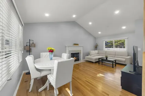 1748 Bucknell Court Naperville IL 60565