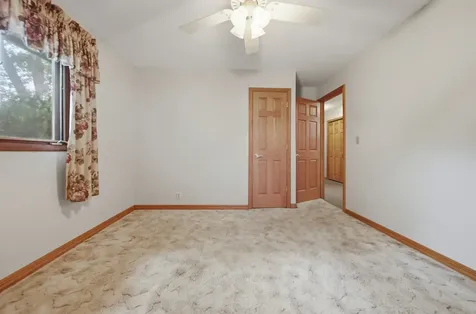2087 Blackhawk Lane Dixon IL 61021