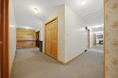 2087 Blackhawk Lane Dixon IL 61021