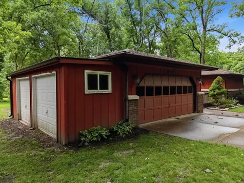 2087 Blackhawk Lane Dixon IL 61021
