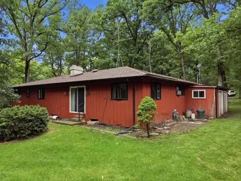 2087 Blackhawk Lane Dixon IL 61021