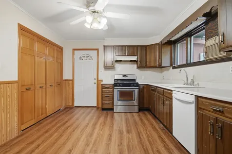 2087 Blackhawk Lane Dixon IL 61021