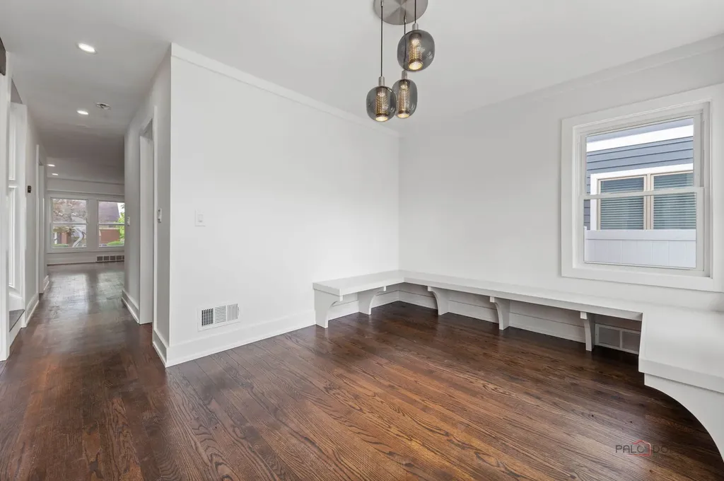 607 South Cedar Avenue Elmhurst IL 60126