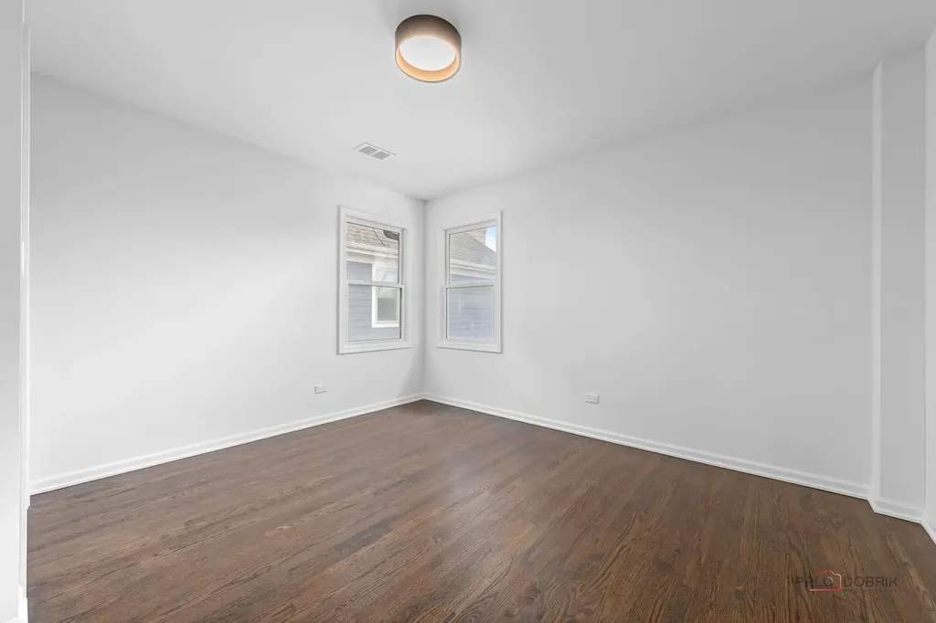 607 South Cedar Avenue Elmhurst IL 60126